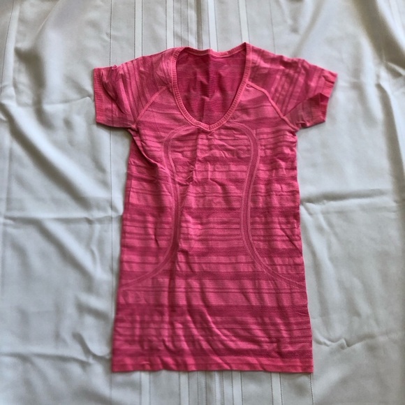 Lululemon Pink Striped Short Sleeve Top - Picture 1 of 13